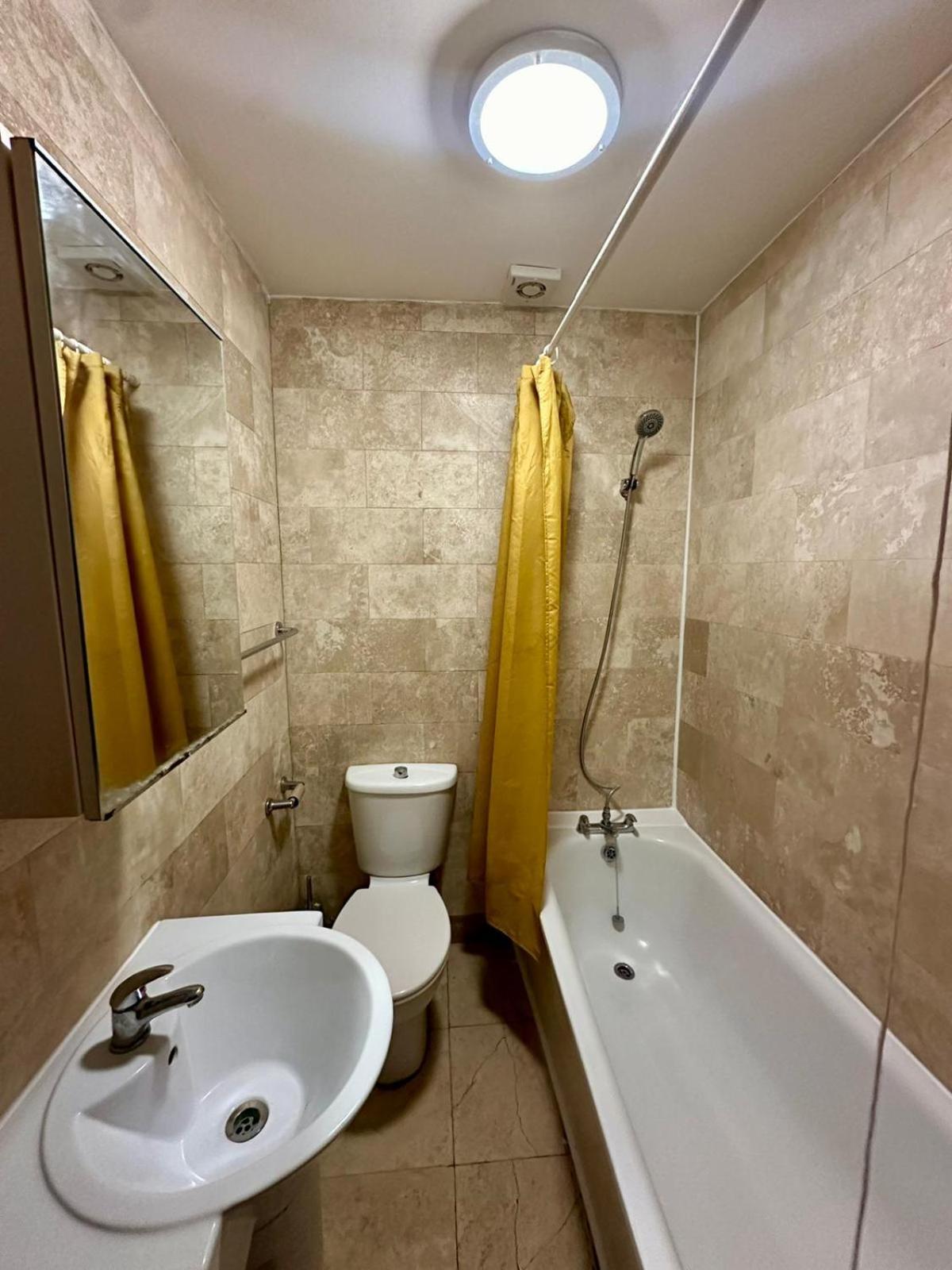 Lovely 1 Bed Apartment 2 Min To Station London Exterior foto